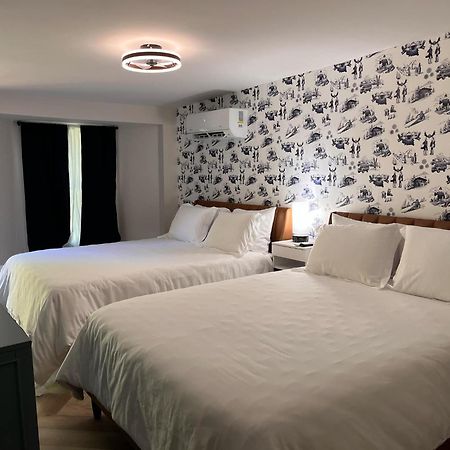 Chalet 239-Boutique Hotel West Dover Bagian luar foto