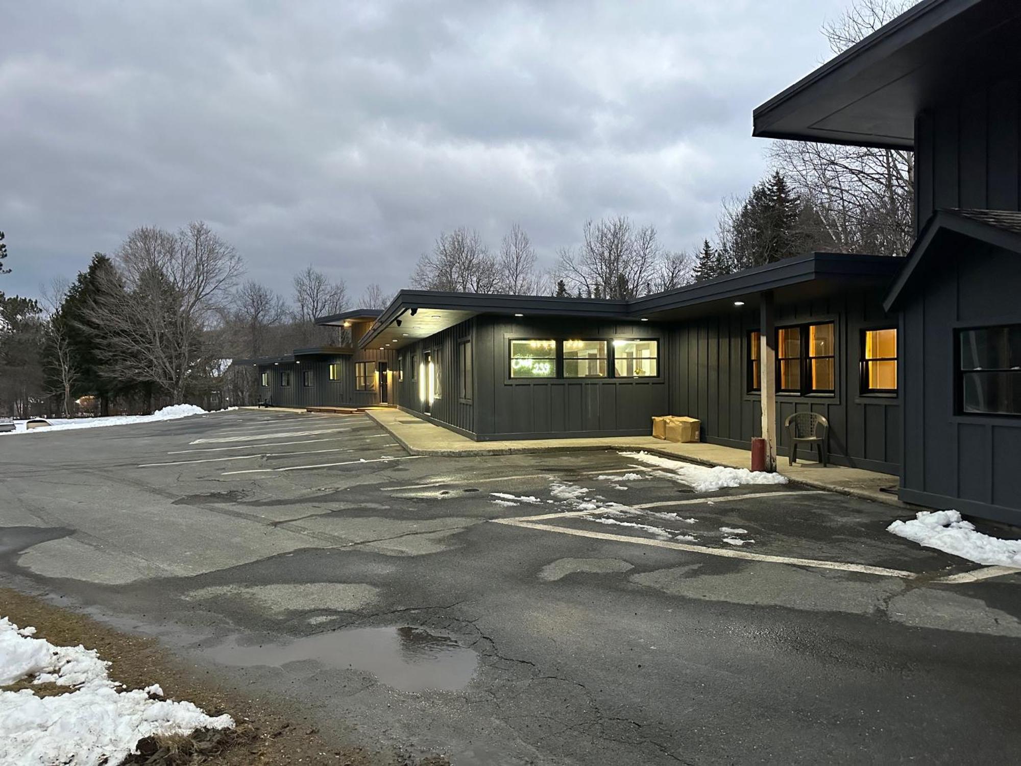 Chalet 239-Boutique Hotel West Dover Bagian luar foto