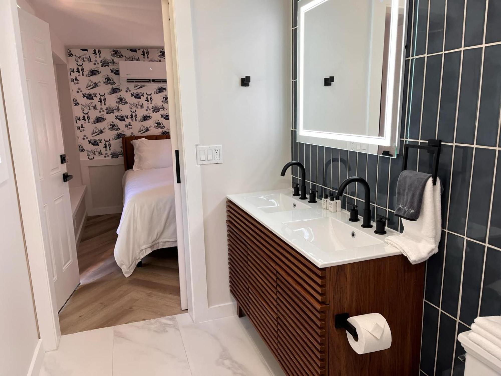 Chalet 239-Boutique Hotel West Dover Bagian luar foto